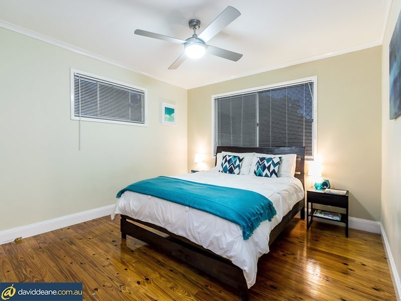 22 Frenchs Rd, Petrie QLD 4502