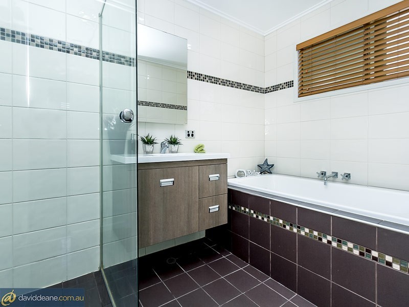 52 Peter Street, Strathpine QLD 4500