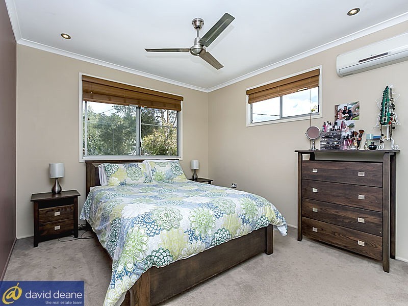 4 Dubarda Dr, Strathpine QLD 4500