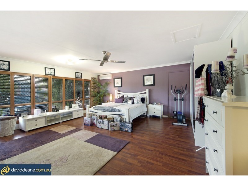 10 Kirri Ave, Petrie QLD 4502