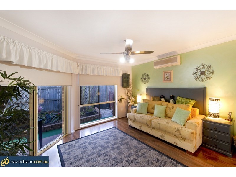 10 Kirri Ave, Petrie QLD 4502