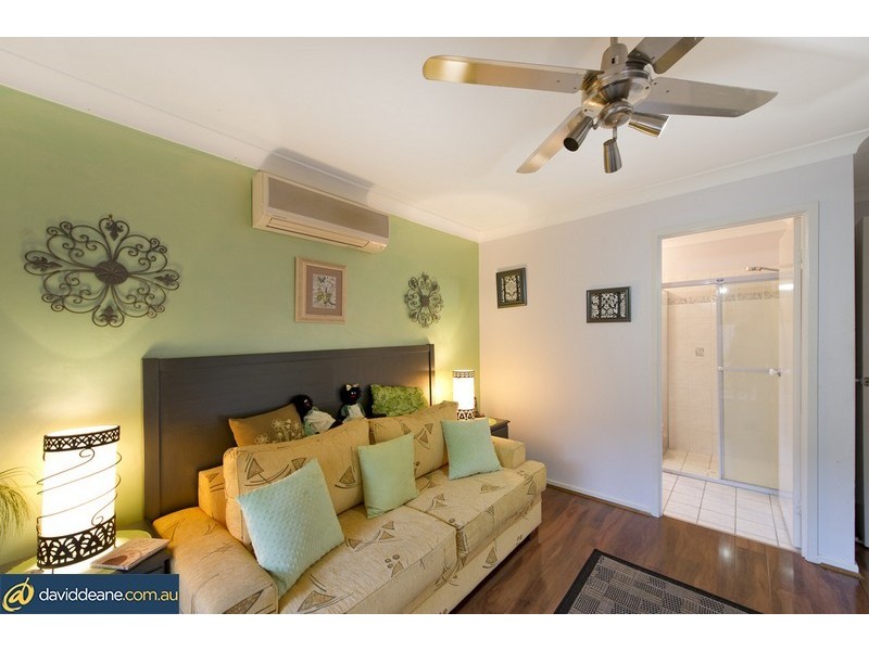 10 Kirri Ave, Petrie QLD 4502