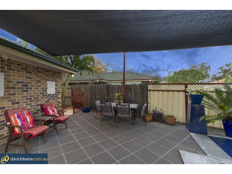 10 Kirri Ave, Petrie QLD 4502