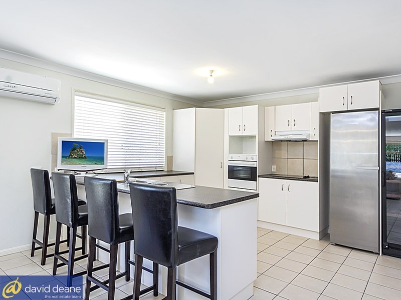 49 Beeville Rd, Petrie QLD 4502