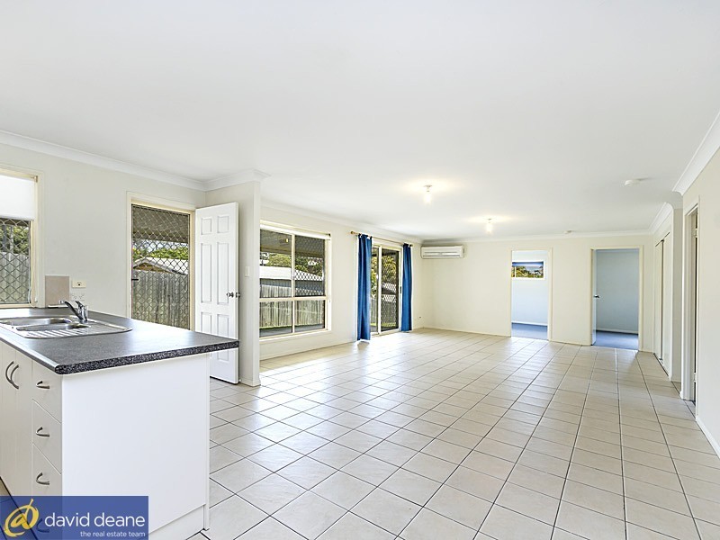 49 Beeville Rd, Petrie QLD 4502