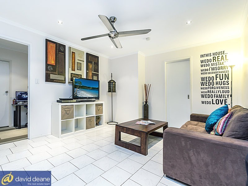 11 Fontenay Ct, Petrie QLD 4502