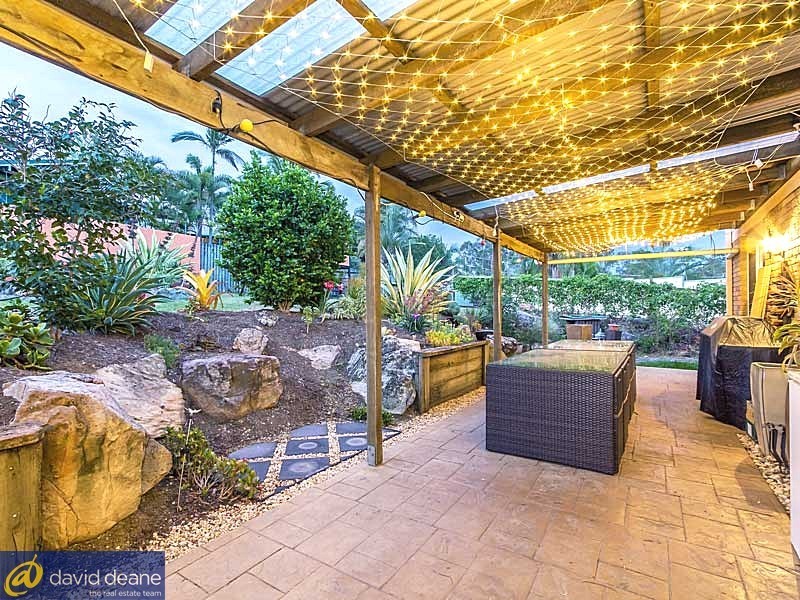 11 Fontenay Ct, Petrie QLD 4502