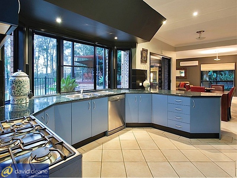6 Spry Ct, Petrie QLD 4502