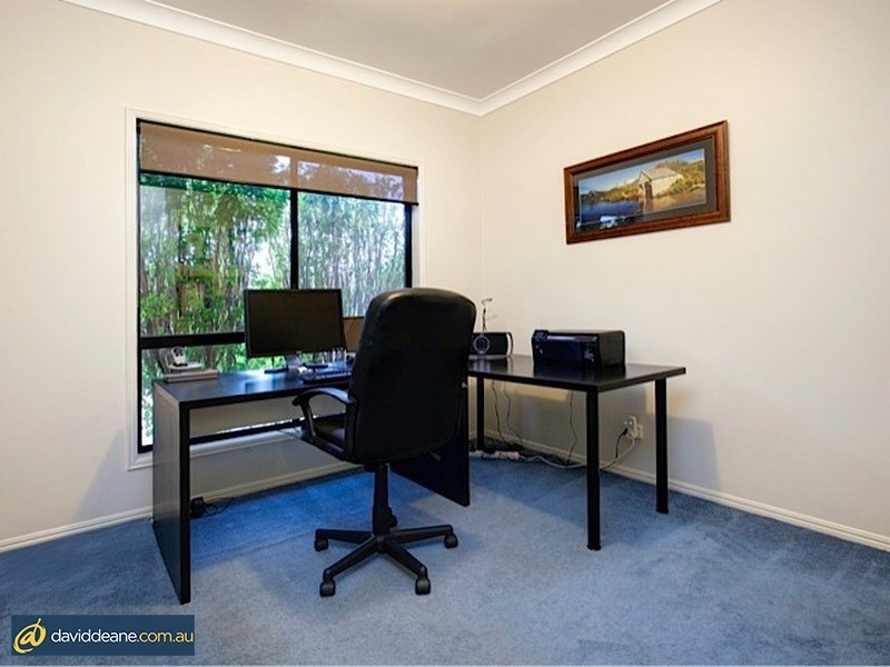 6 Spry Ct, Petrie QLD 4502