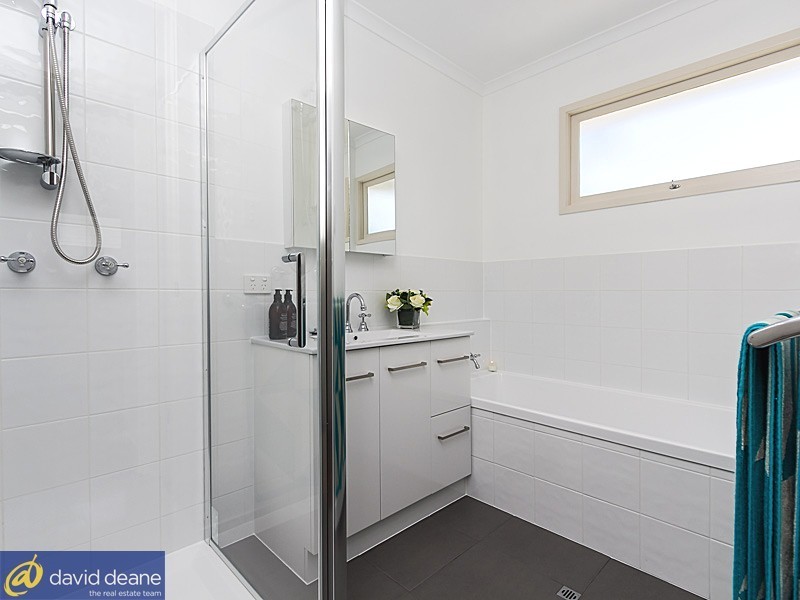 1 Shelley St, Strathpine QLD 4500