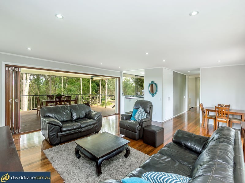 1065 Dayboro Rd, Whiteside QLD 4503