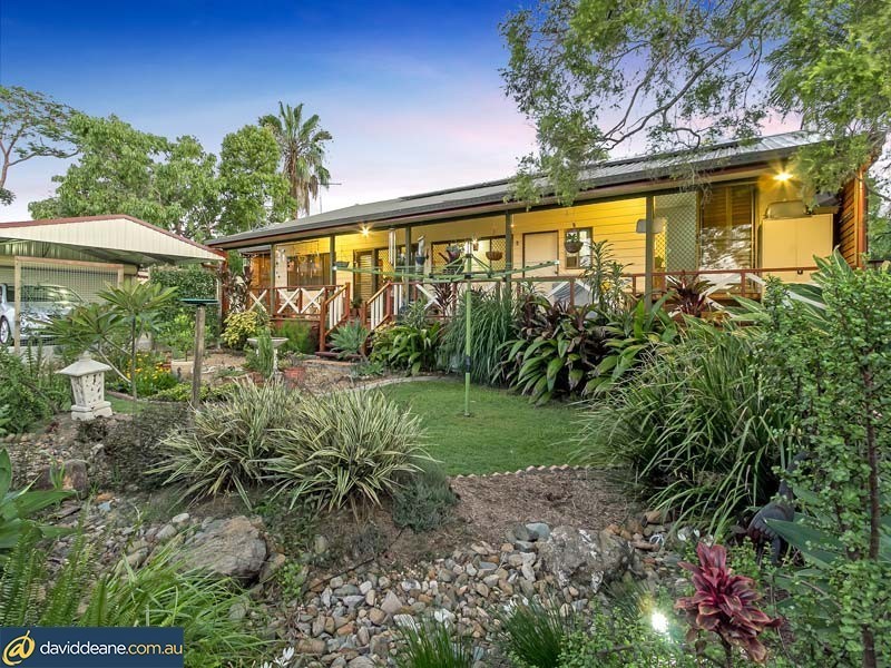 27 Chambery Road, Petrie QLD 4502