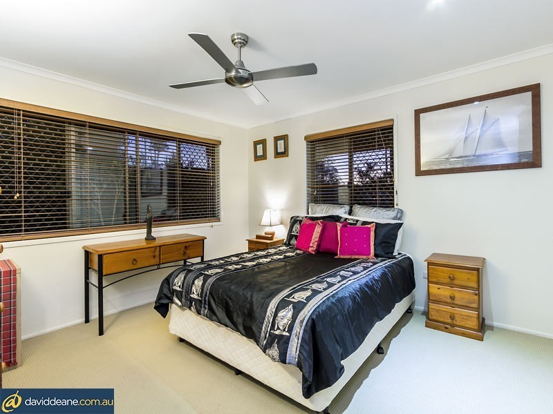 27 Chambery Road, Petrie QLD 4502