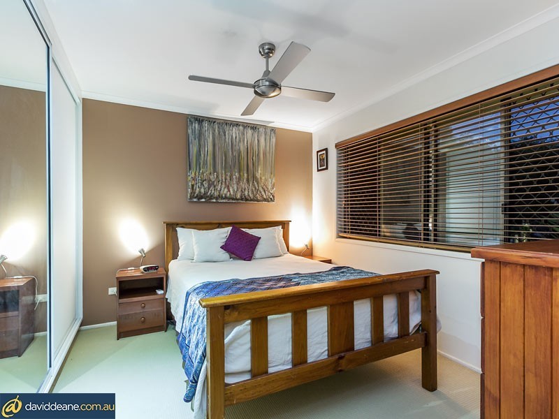 27 Chambery Road, Petrie QLD 4502