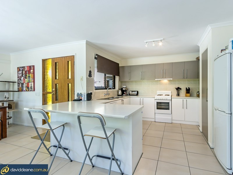 18 Olivia Drive, Kallangur QLD 4503