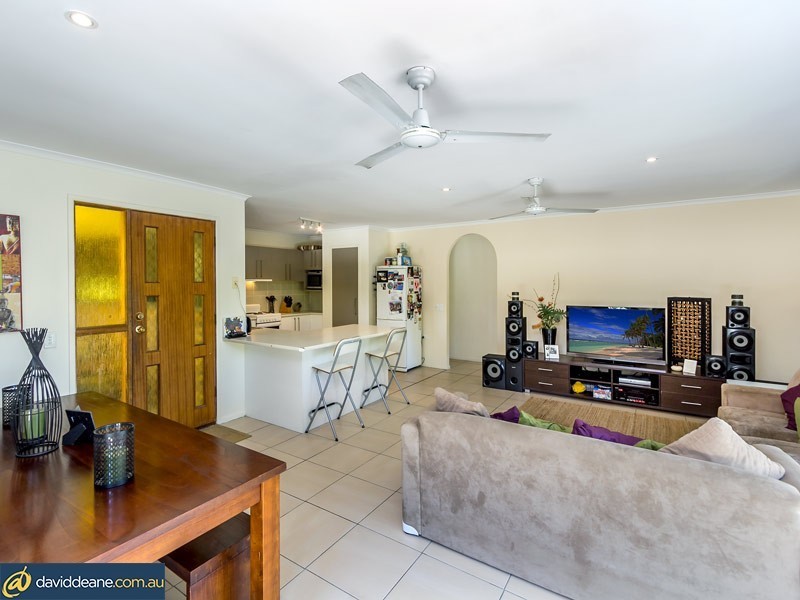 18 Olivia Drive, Kallangur QLD 4503