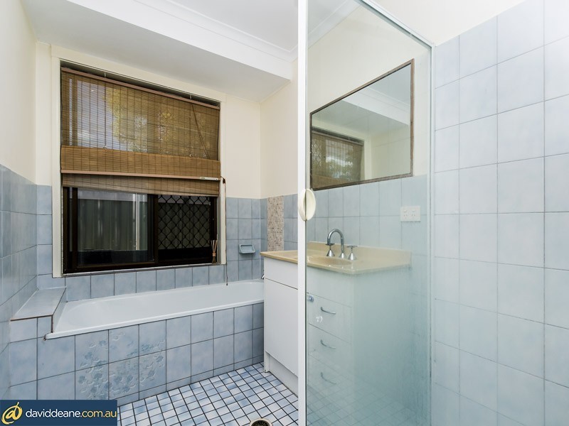 18 Olivia Drive, Kallangur QLD 4503