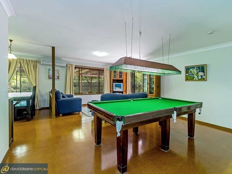 5 Colac Crt, Petrie QLD 4502