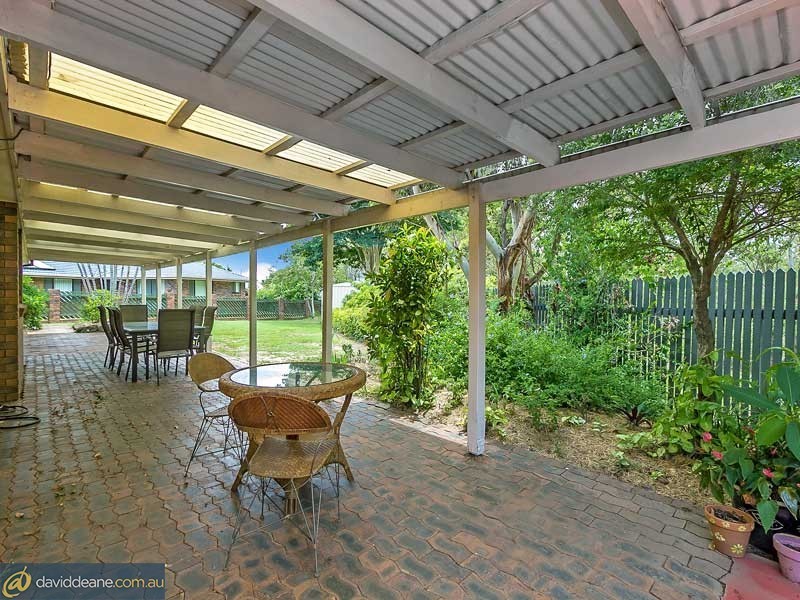 5 Colac Crt, Petrie QLD 4502