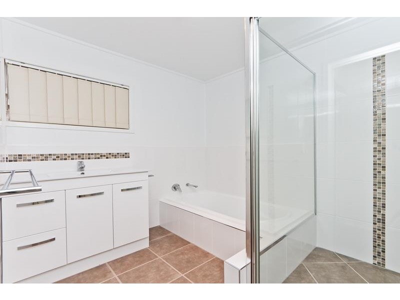 5 Beethoven Street, Strathpine QLD 4500