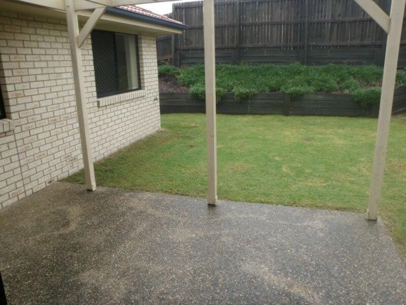10 Mowbray Court, Kallangur QLD 4503
