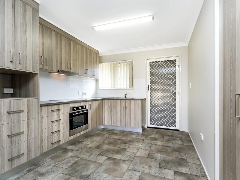 1/8 Dorothy Street, Strathpine QLD 4500