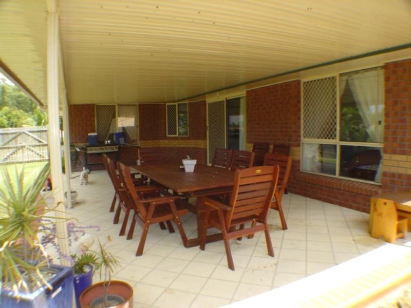 18 Paramount Drive, Warner QLD 4500