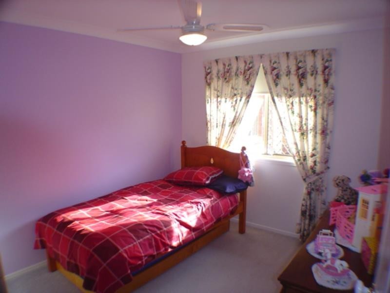 18 Paramount Drive, Warner QLD 4500