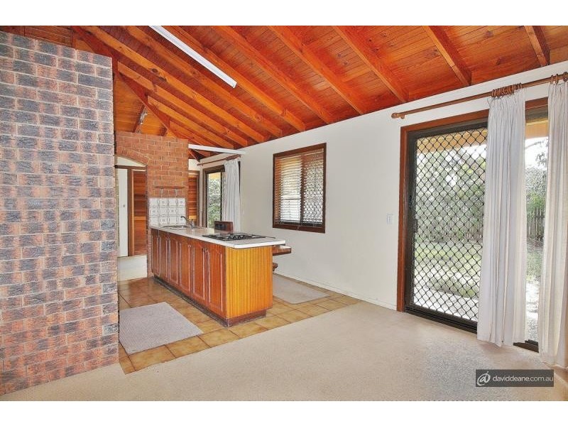 21 Pymble Ave, Petrie QLD 4502