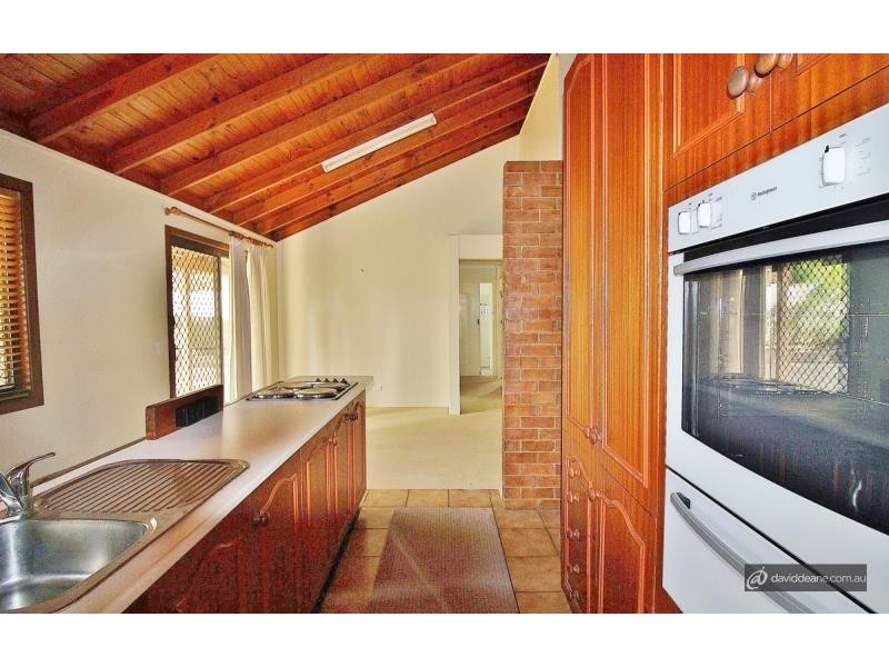21 Pymble Ave, Petrie QLD 4502