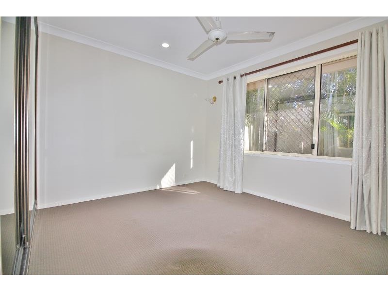 33 Washbrook Crescent, Petrie QLD 4502