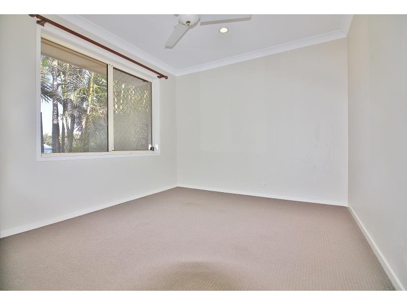 33 Washbrook Crescent, Petrie QLD 4502