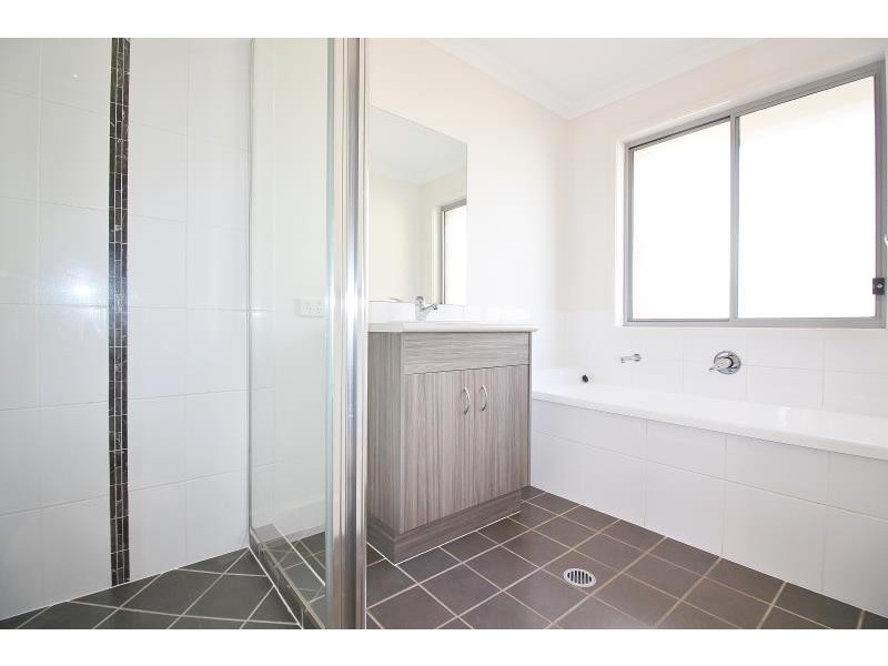 5 Jean Close, Joyner QLD 4500