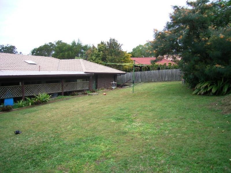 7 Toulouse Ave, Petrie QLD 4502