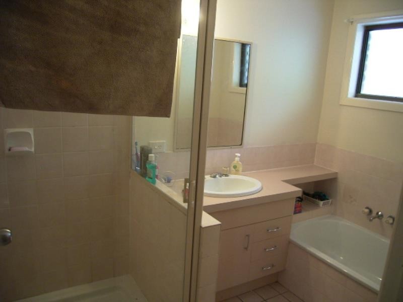 7 Toulouse Ave, Petrie QLD 4502