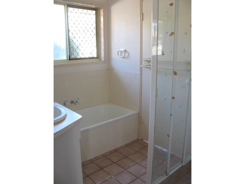 2 Norman Place, Bray Park QLD 4500