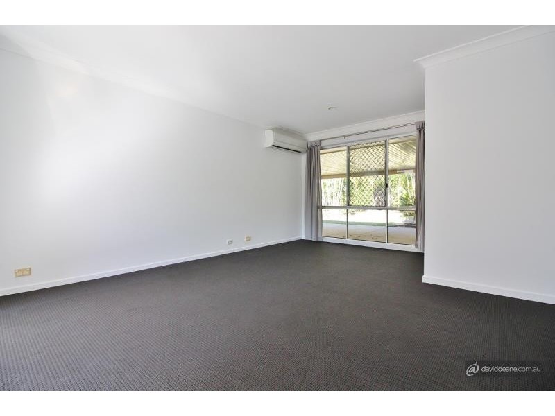 5 Kirri Ave, Petrie QLD 4502