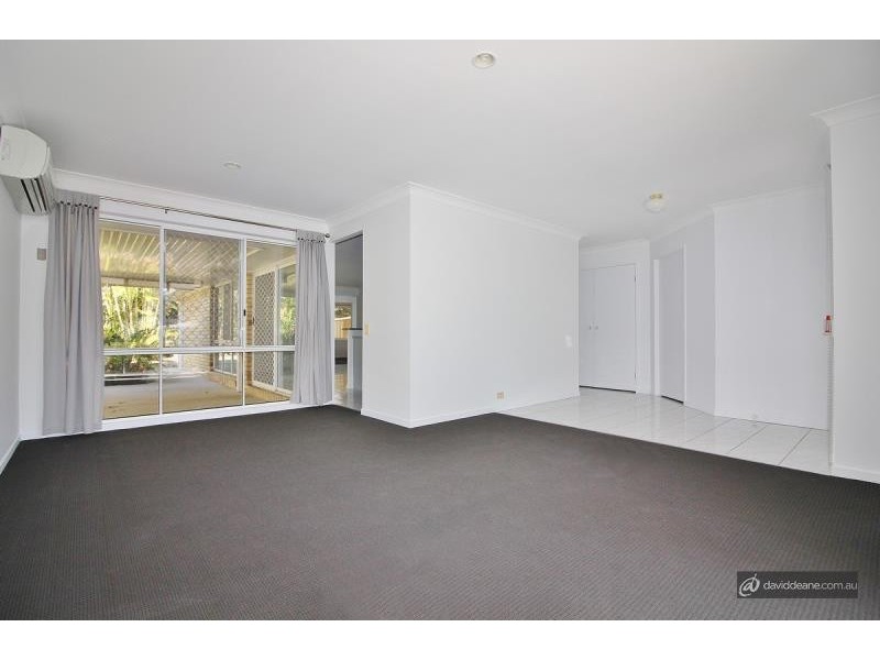 5 Kirri Ave, Petrie QLD 4502