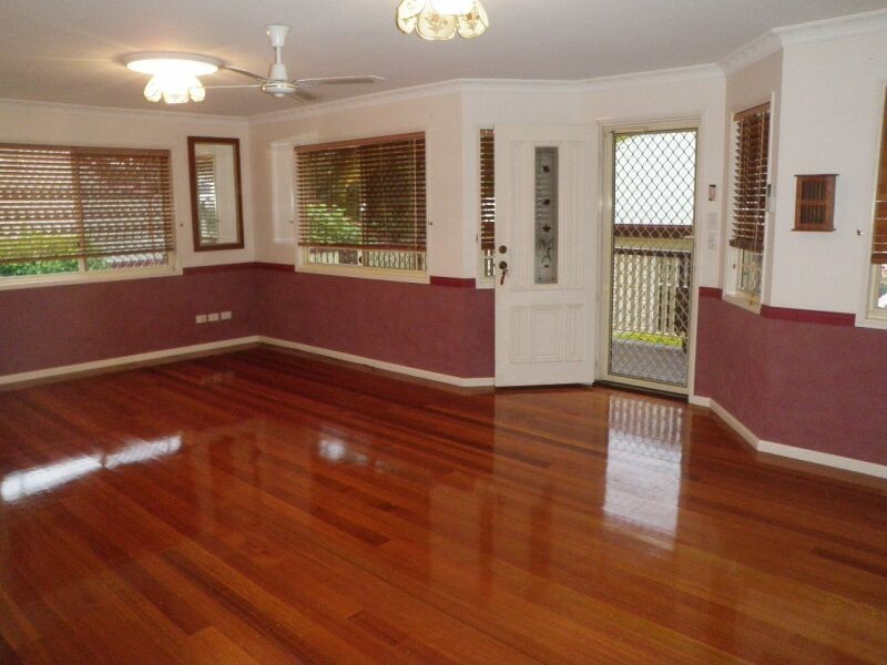 18 Donnelly Dve, Kallangur QLD 4503