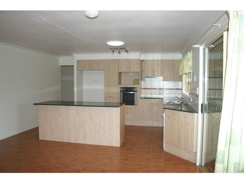 34 Marina Court, Eatons Hill QLD 4037