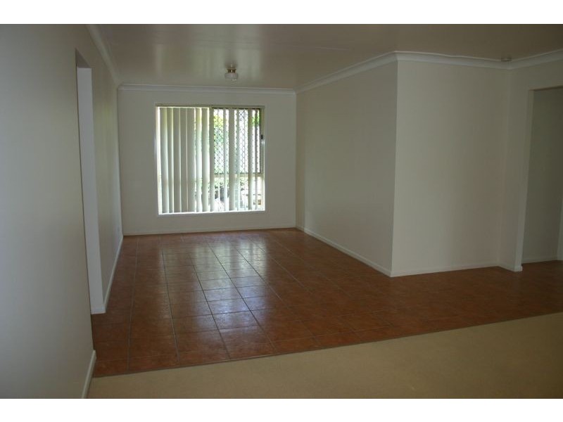 34 Marina Court, Eatons Hill QLD 4037