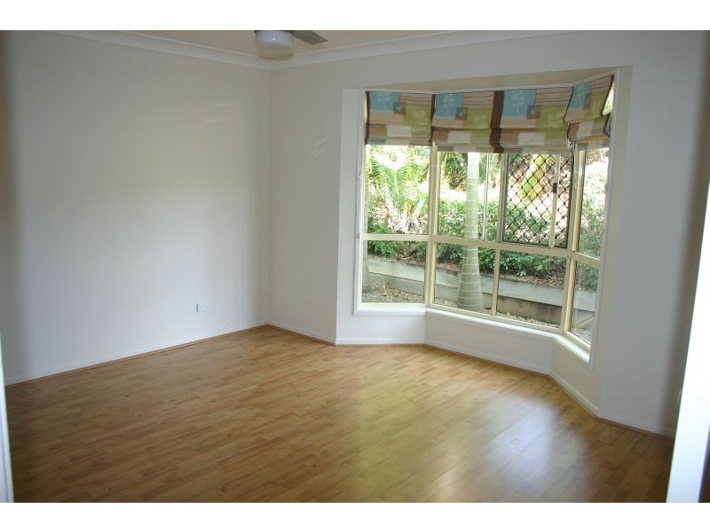 34 Marina Court, Eatons Hill QLD 4037