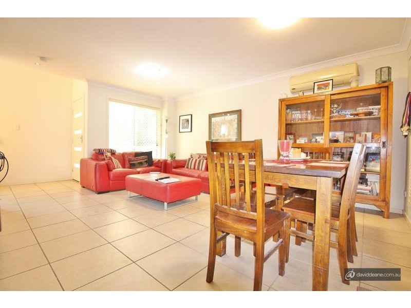 8/64 Station Road, Lawnton QLD 4501