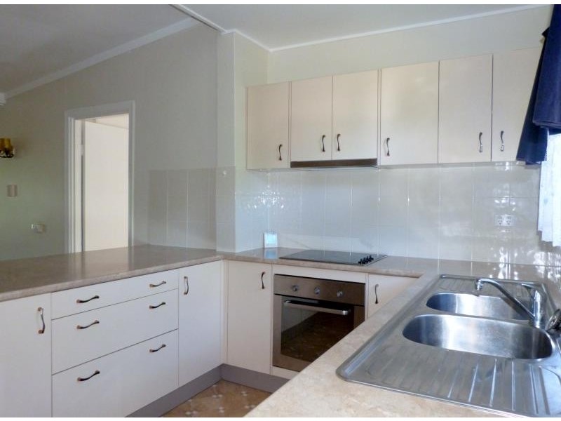 32 Ellerdale St, Strathpine QLD 4500