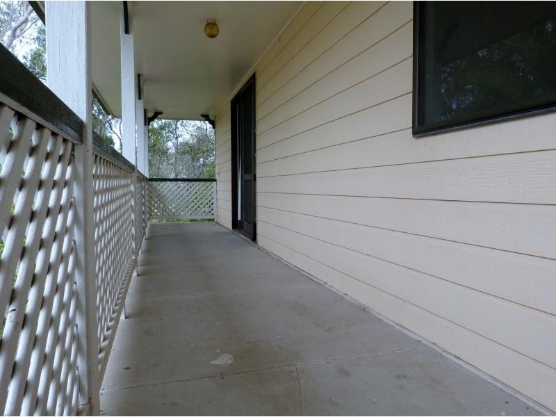 8 Lester Street, Bray Park QLD 4500 Floorplan