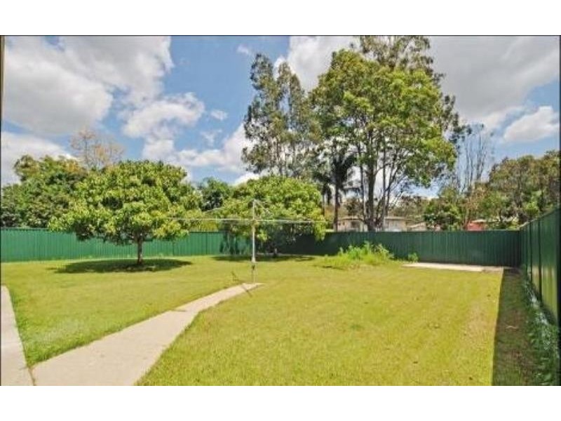 21 Windrest Street, Strathpine QLD 4500