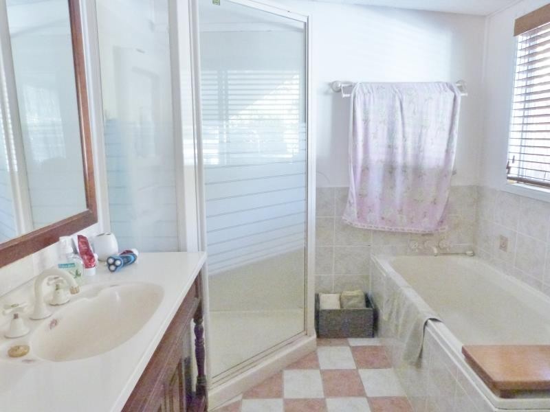 11 Hedge Street, Strathpine QLD 4500