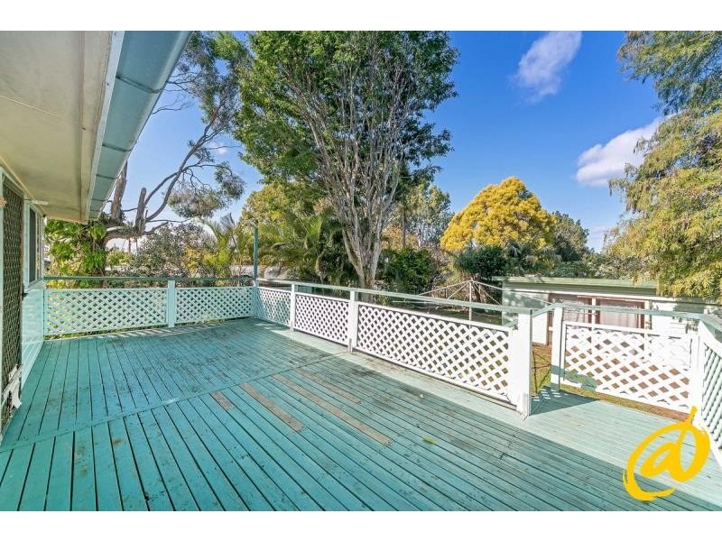11 Hedge Street, Strathpine QLD 4500