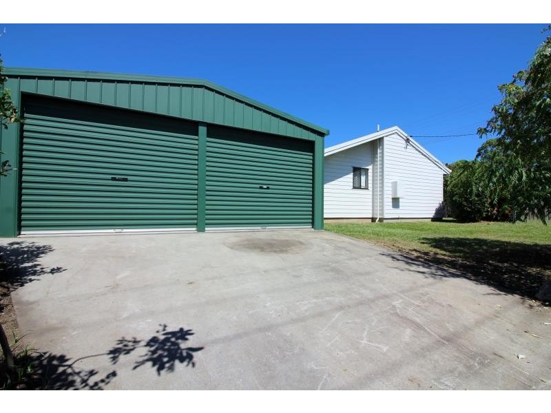 1 Jasmine St, Strathpine QLD 4500