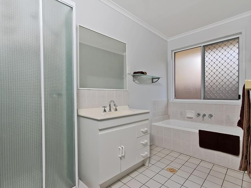 54 Balcara Ave, Carseldine QLD 4034